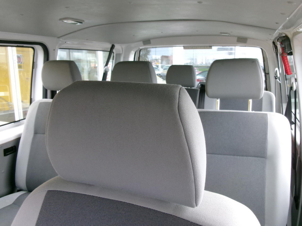 Volkswagen Transporter 2.0 tdi airco 9-persoons personenbus trekhaak