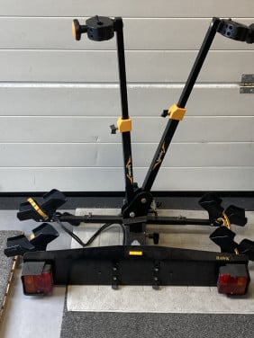 TE koop- Fietsendrager voor op de auto trekhaak.