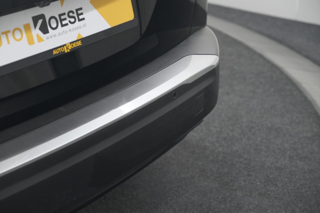 Peugeot E-2008 ev active pack 50 kwh | 3 fase | camera | navigatie | parkee