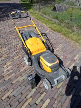 Stiga combi 55 sae accugrasmaaier