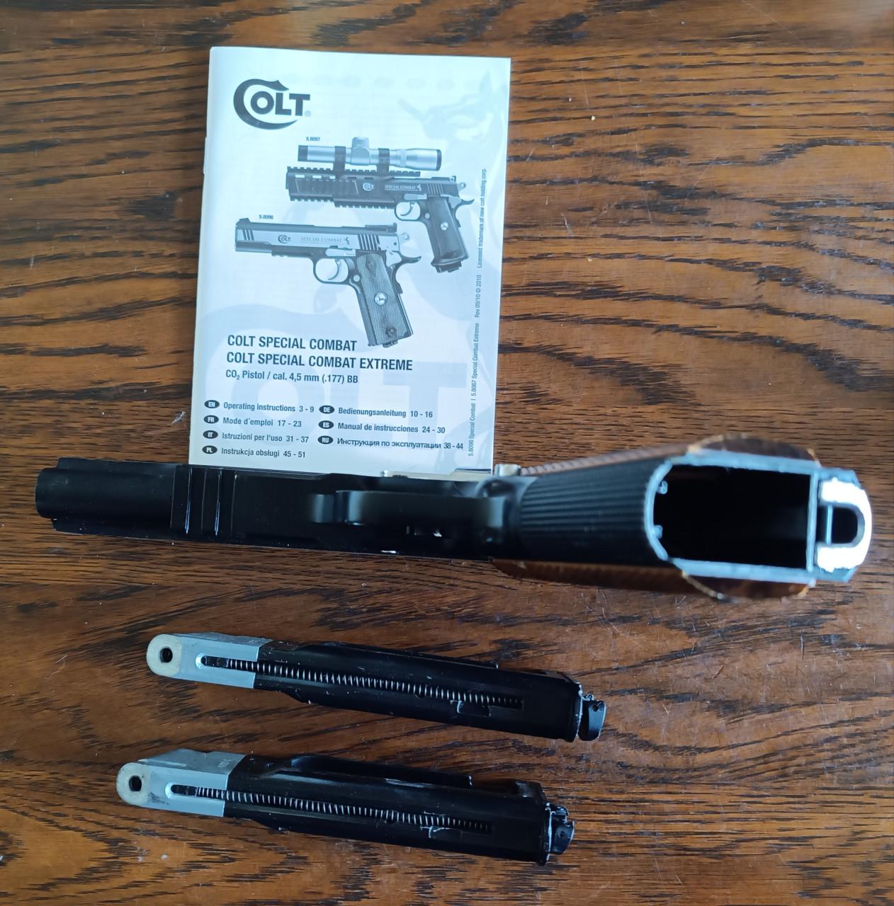 Colt 1911 special combat co2 twee magazijnen