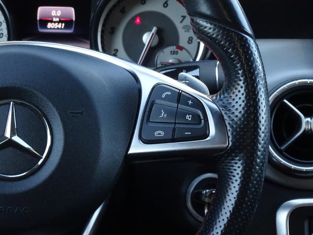 Mercedes-Benz Cla shooting brake 180 orangeart edition amg pakket