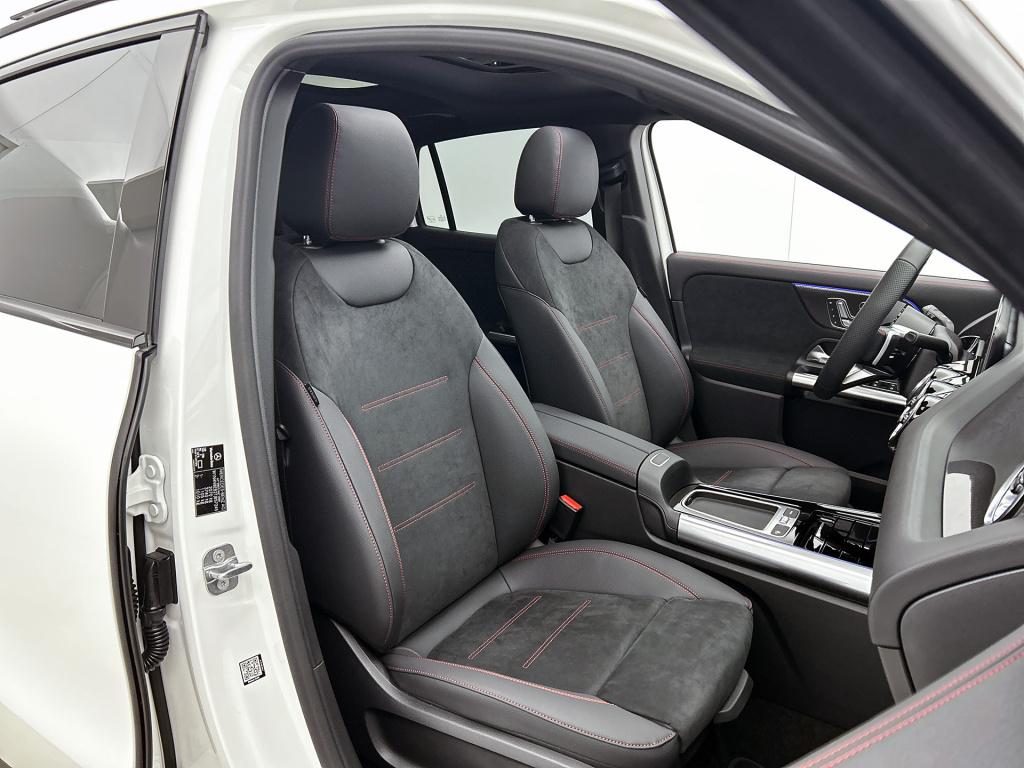 Mercedes-Benz Gla-klasse 180 business solution amg | premium plus pakket | 