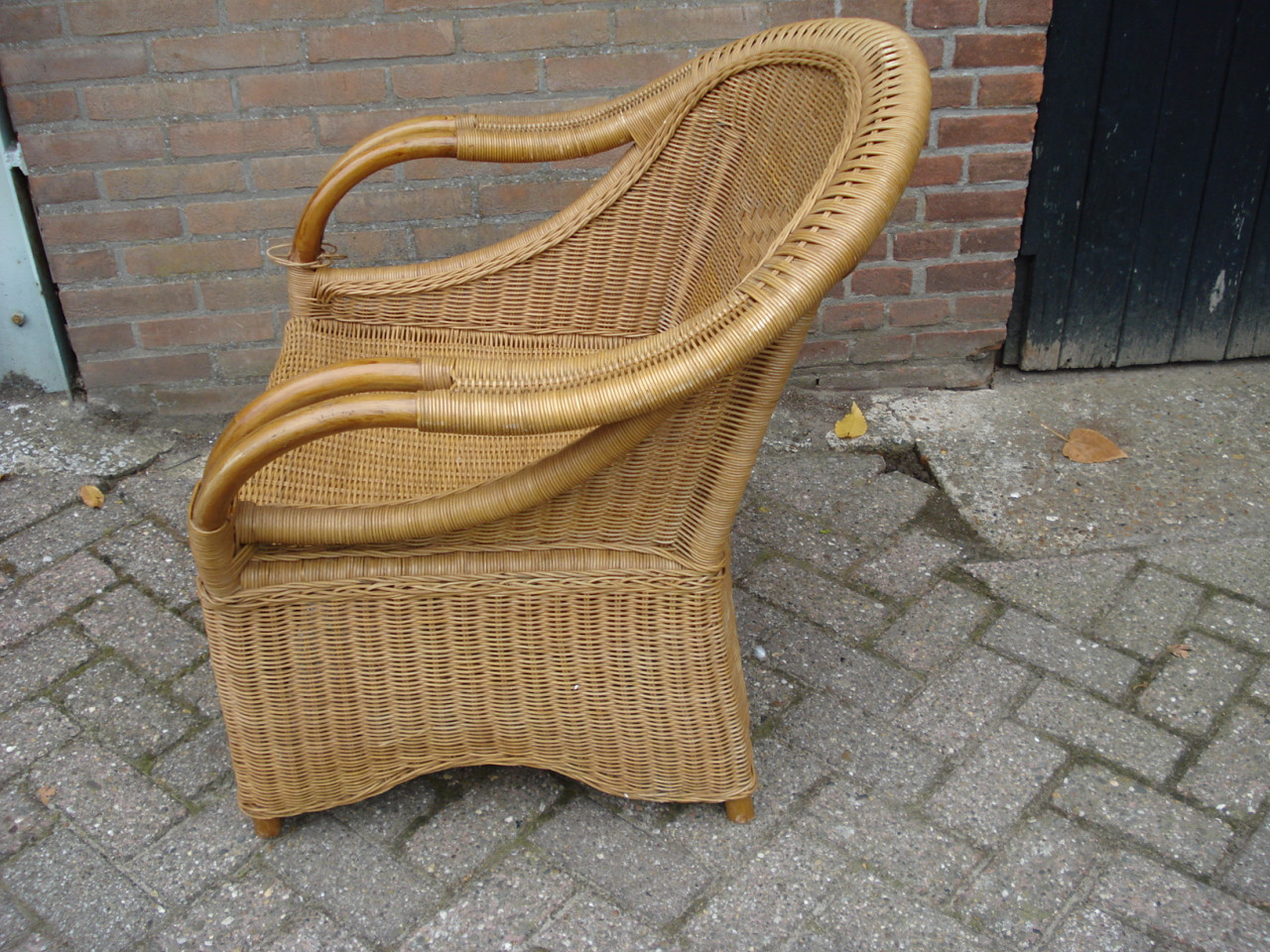 I.g.st.z. rotan fauteuil