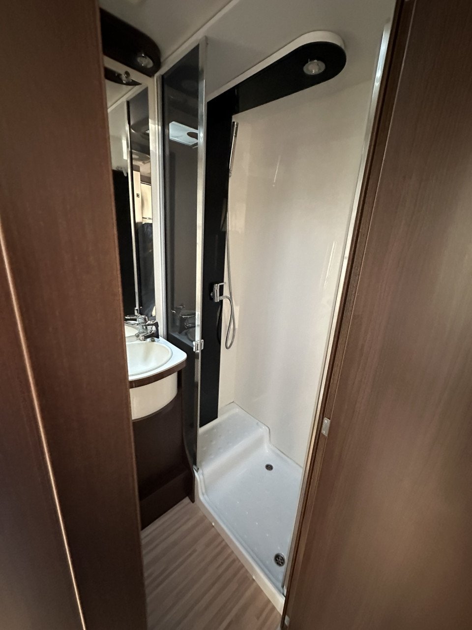 Camper Benimar Tessoro 442 uit 2015 met 77.000 km