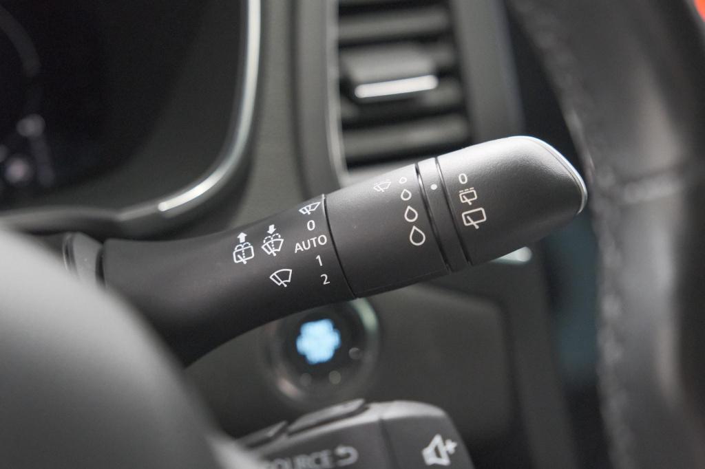 Renault Megane E-tech estate 1.6 plug-in hybrid 160 intens | stoelmassage |