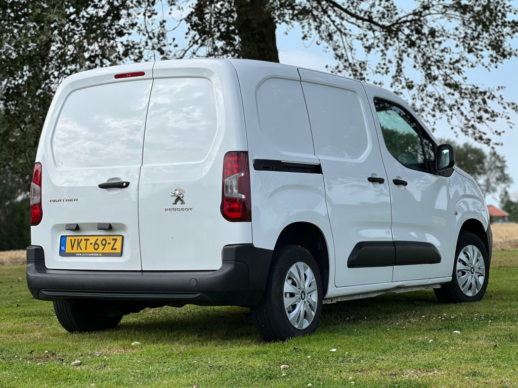 Peugeot Partner 1.5 bluehdi premium//apple carplay//cruise