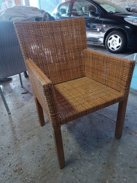 6 mooie rieten eetkamer stoelen