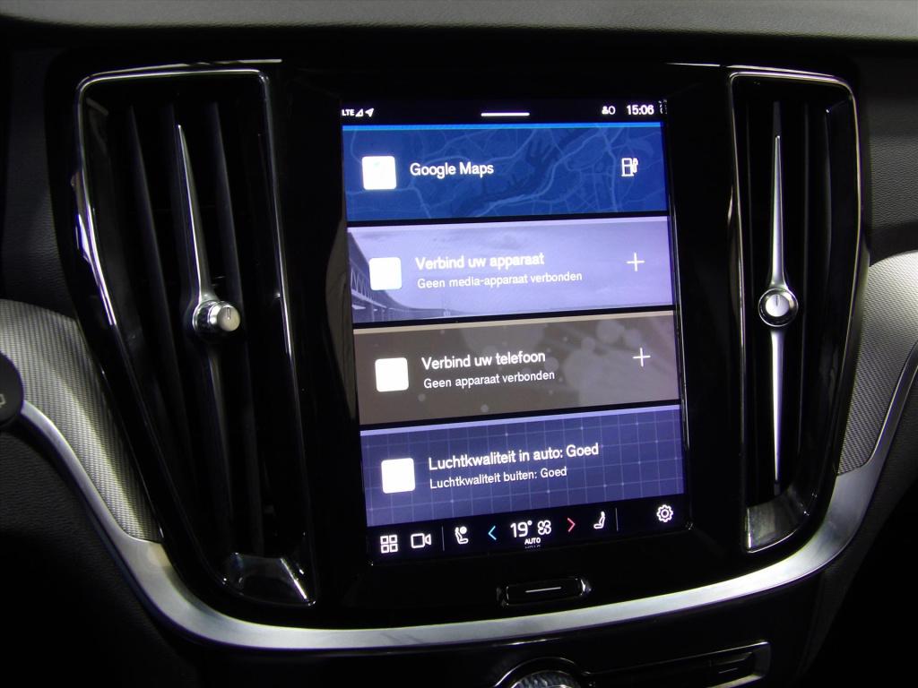 Volvo V60 t6 twin engine 398pk awd aut plus dark