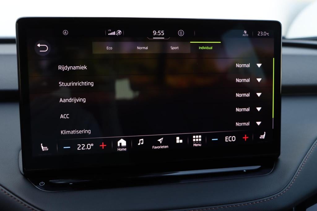 Skoda Enyaq Iv 80 business edition 82kwh 204pk | soh 96,6,% |