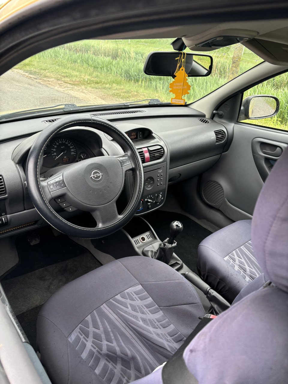 Opel corsa met weinig kilometers!