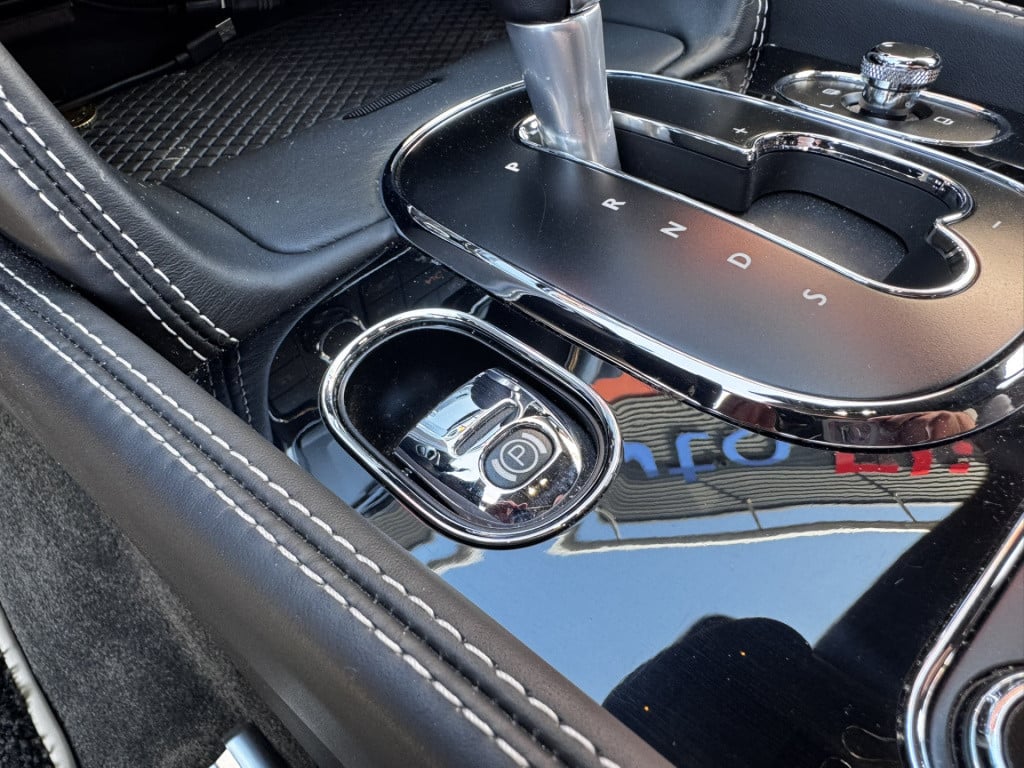 Bentley Flying Spur 6.0 w12 s | convenience-pakket | massage | nieuwstaat!