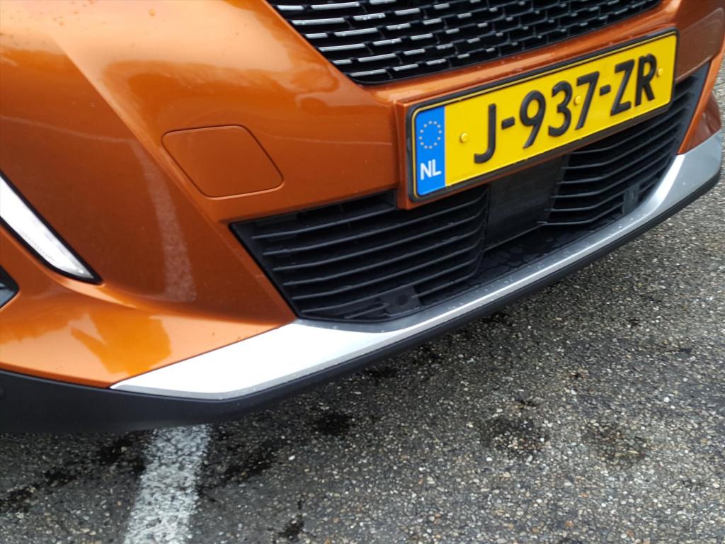 Peugeot 2008 allure 1.5 bluehdi 130pk automaat (eat8) apple carplay & andro