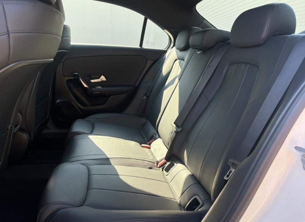 Mercedes-Benz A-Klasse 200 business solution