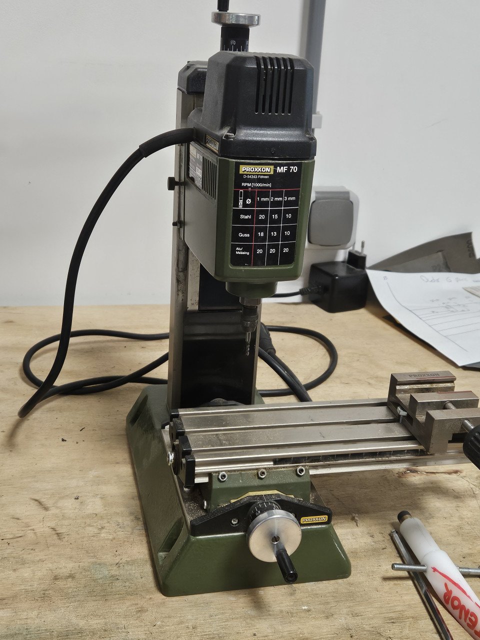 Proxxon MF70 micromat frees met kruistafel