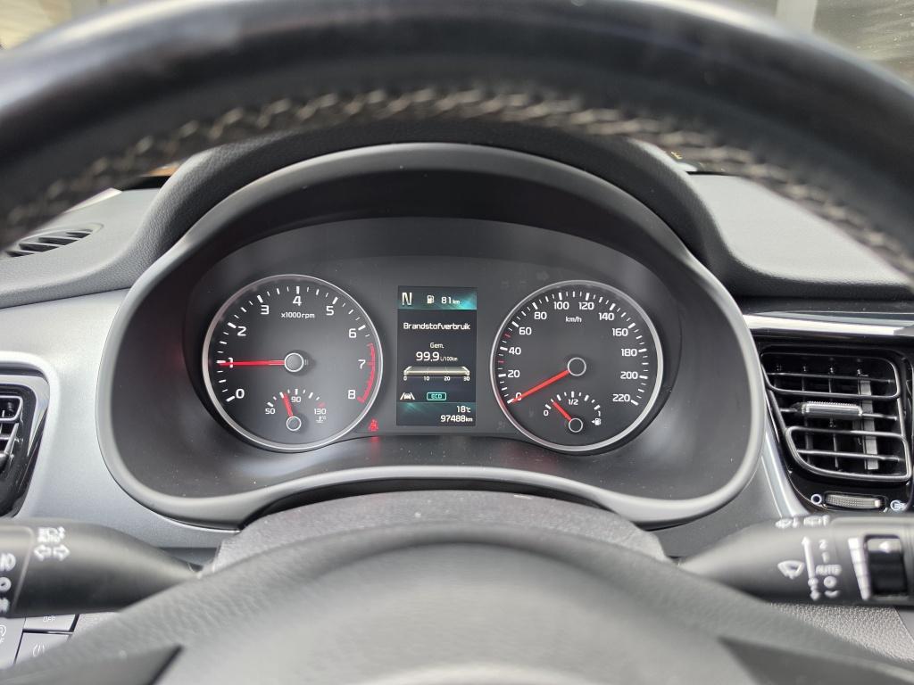 Kia Stonic 1.0 t-gdi mhev dyn+line | lane ass | cruise | clima | navi | lm