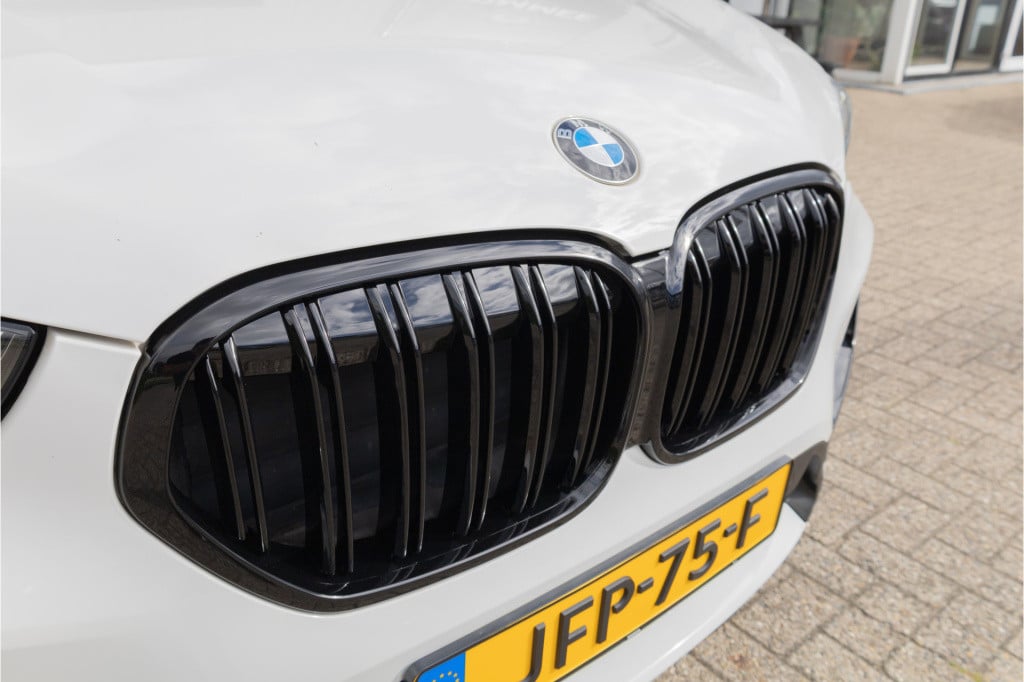 BMW X1 xdrive25e edrive sport line ✅pano✅18inch✅sportst