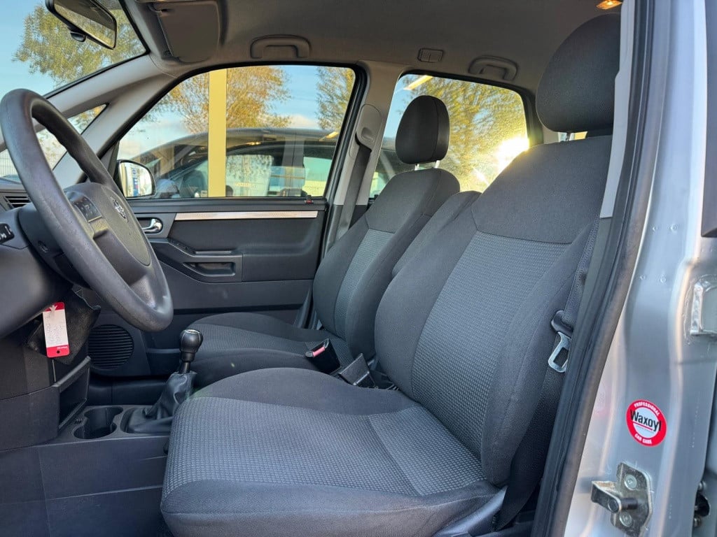 Opel Meriva 1.6-16v temptation