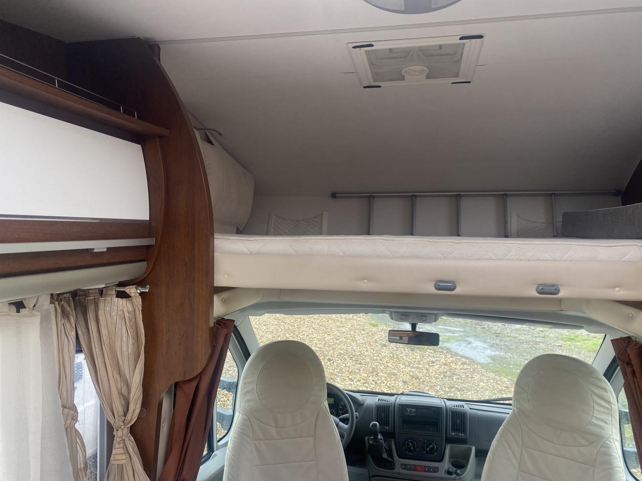 Elnagh Prince 55L  - Luxe gezinscamper vol comfort en vrijheid!