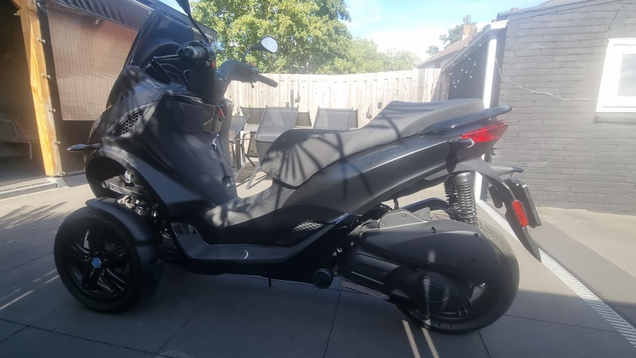 Piaggio MP3 HPE 300