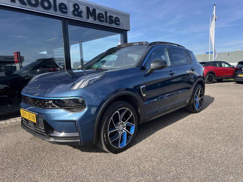 Lynk & Co 01 1.5 261pk phev plug inn hybrid , pano dak,car play, adaptive c