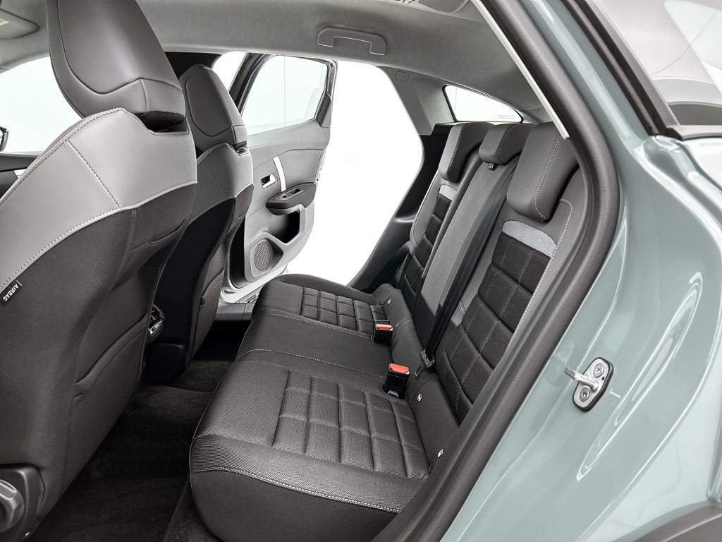Citroen C4 hybrid 145pk automaat business private lease € 489,- pm - 48mnd 