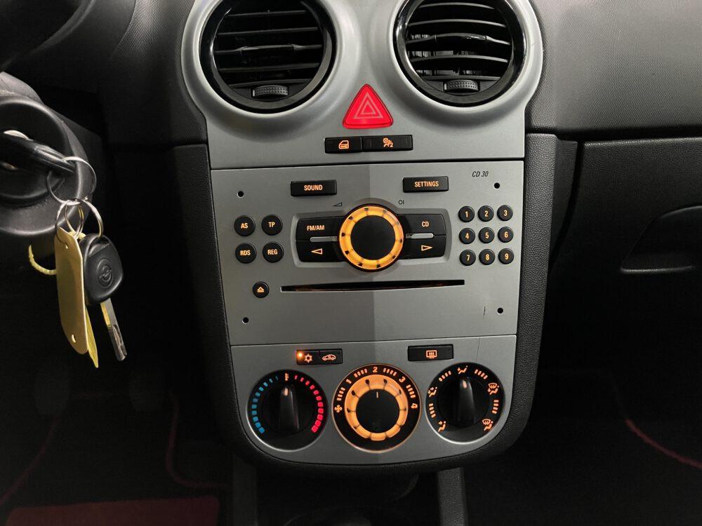 Opel Corsa 1.2-16V '111' Edition