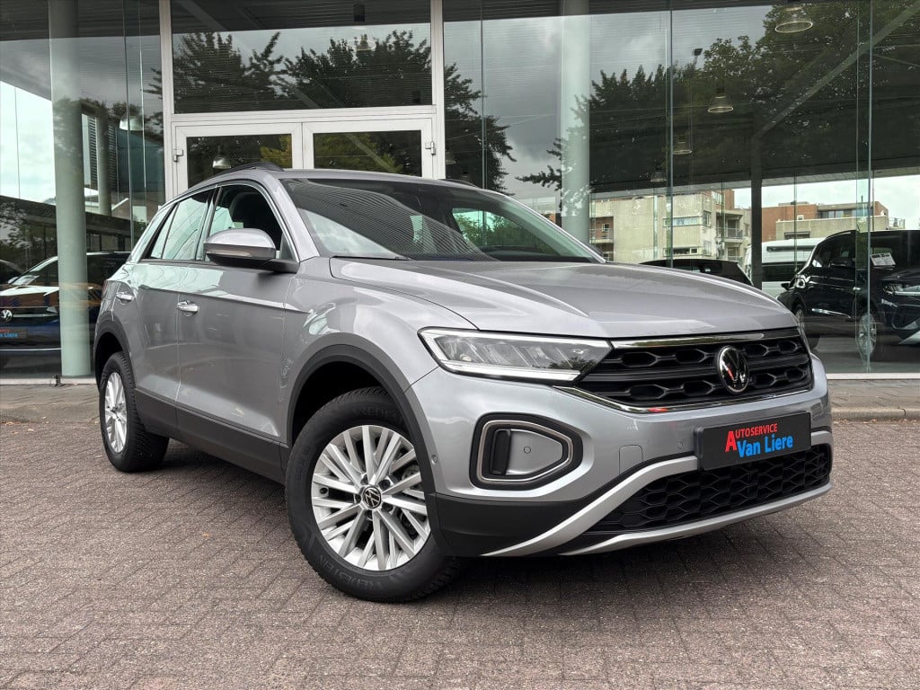Volkswagen T-roc 1.0 tsi 110pk life| carplay| autom inparkeren|led| rijklaa