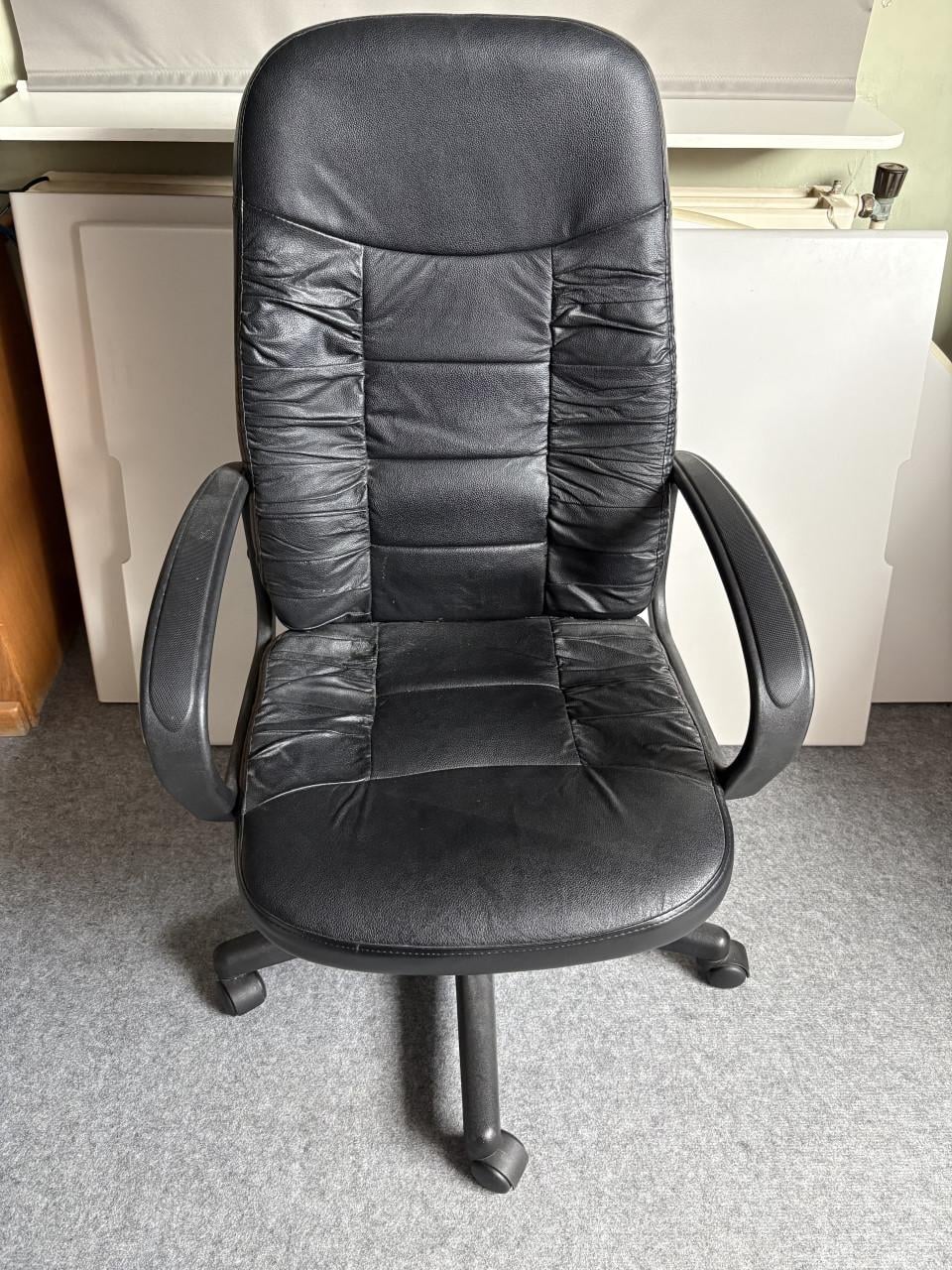 Bureau met bureaustoel