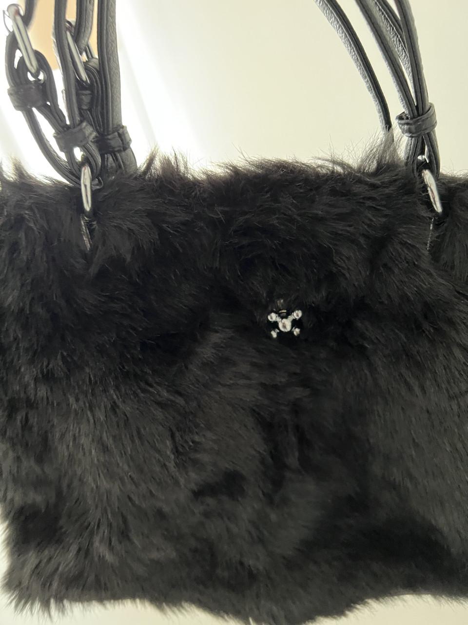 Handtas nepbont zwart € 15,00