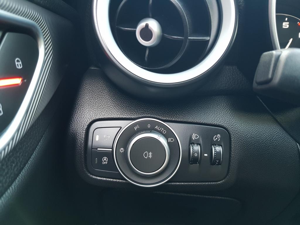 Alfa Romeo Giulia 2.0t sprint 202pk