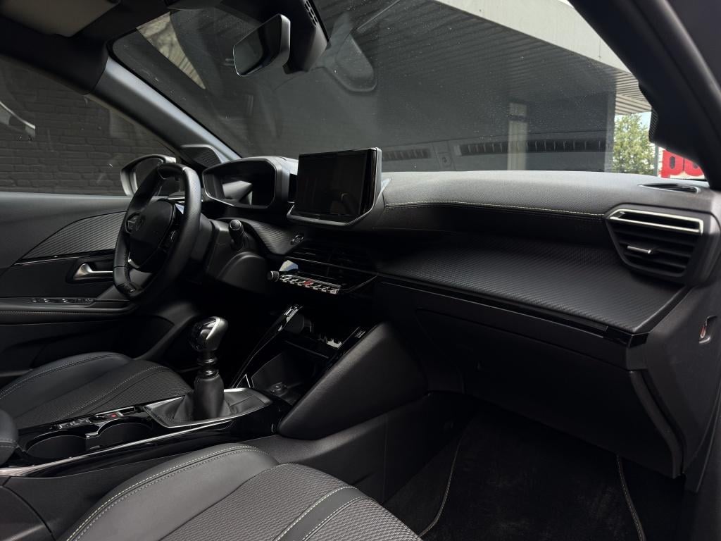 Peugeot 208 1.2 pt 100 gt
