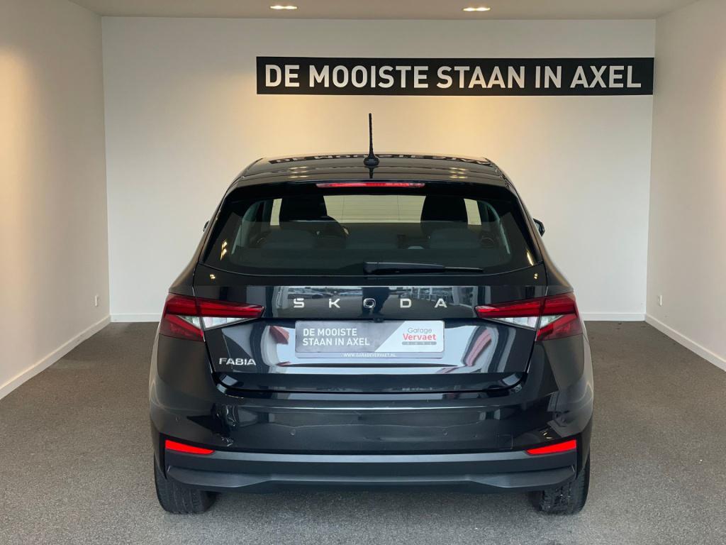 Skoda Fabia 1.0 tsi business edition