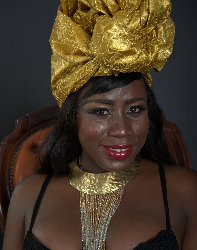 Foto Model Aangeboden