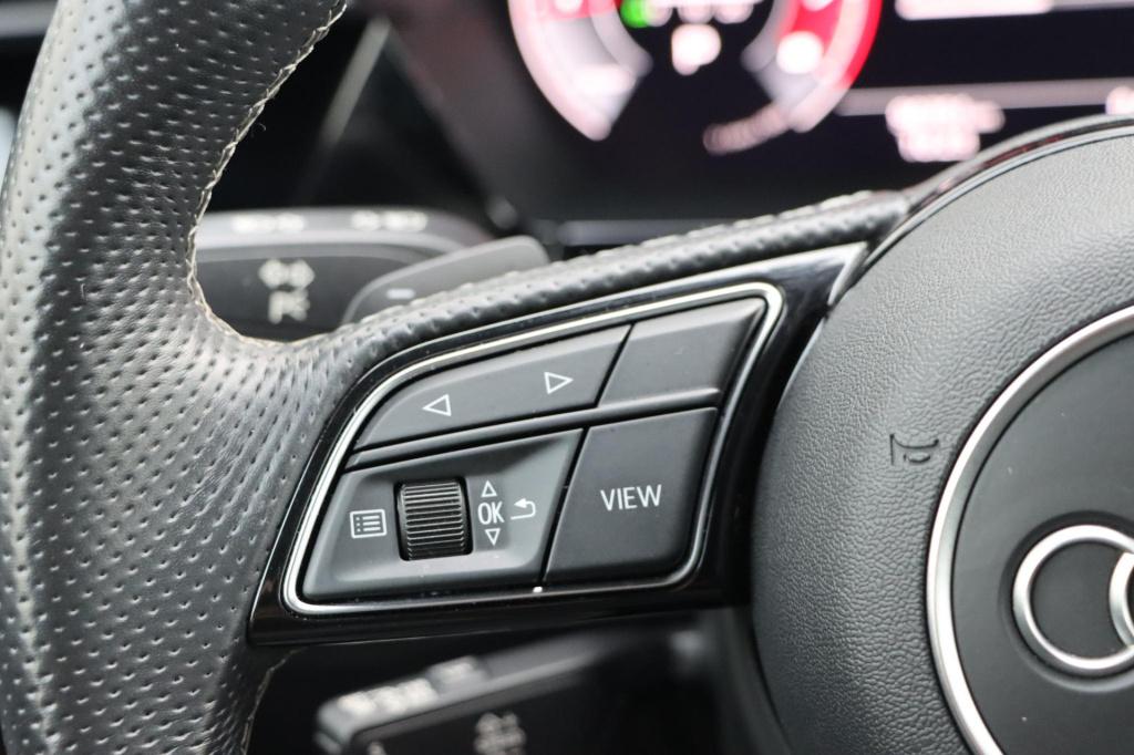 Audi A3 limousine 35 tfsi s-line edition 150pk s-tronic