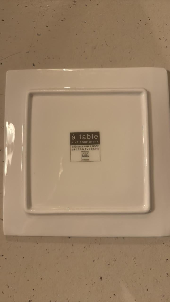 Gebaksstel, gebakset merk A table