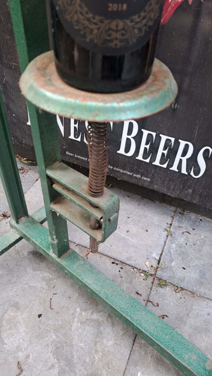Kurken pers, om kurk in de fles te doen