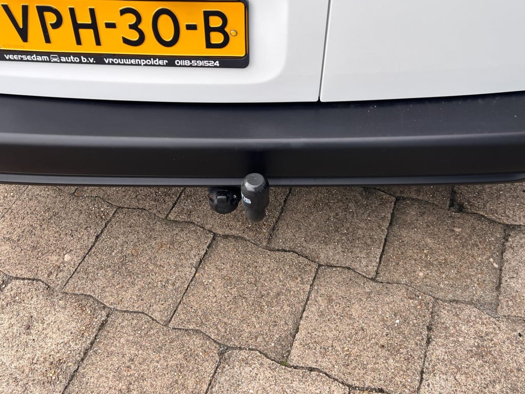Opel Combo 1.5d l1h1 edition, trekhaak enz...