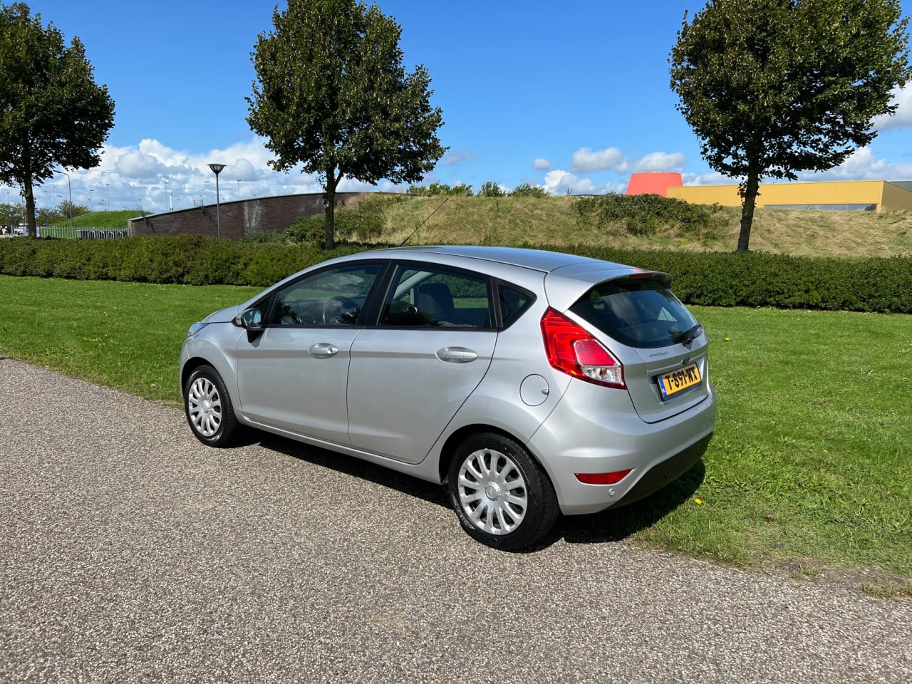 Ford Fiesta uit 2017 met slechts 71.000 km LED/Airco