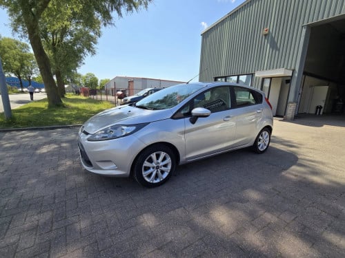 Ford fiesta 1.25 limited  Bouwjaar 2011 5 deurs  €3250