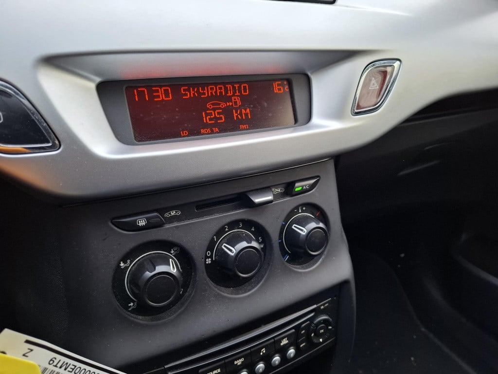 Citroen C3 1.4i dynamique pano/airco/cruise/trekhaak