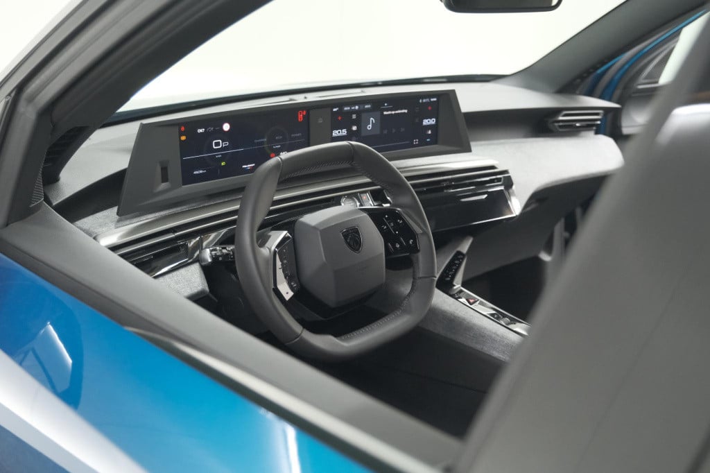 Peugeot 3008 hybrid 136 e-dsc6 allure | camera | apple carplay | parkeersen