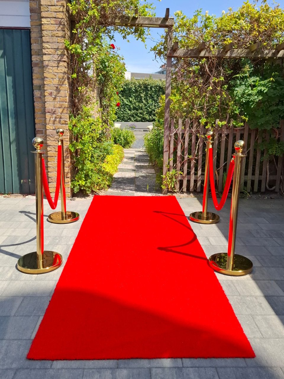 Entreepakket huren, rode loper