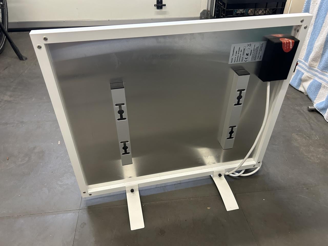 Byecold verplaatsbaar infraroodpaneel 300 watt