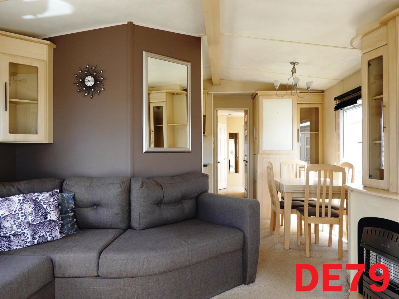 Royaal chalet met dubbel glas, openslaande deuren kopse kant, 3 slaapkamers