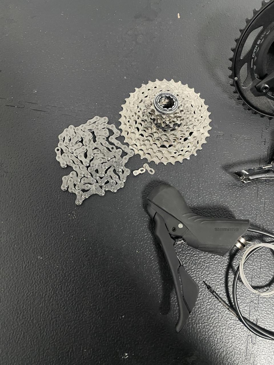 Shimano Grx 2 x 12 speed groepset zo goed als nieuw !