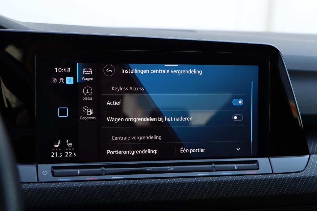 Volkswagen Golf 1.5 etsi r-line 150pk dsg7