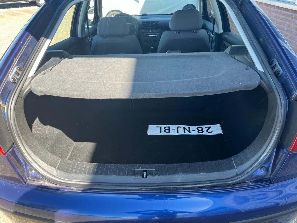 Seat Leon 1.6-16v stella | airco | trekhaak
