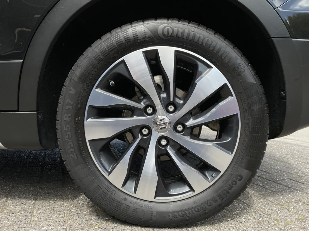 Suzuki Sx4 S-cross 1.4 boosterjet style smart hybrid/ pano dak