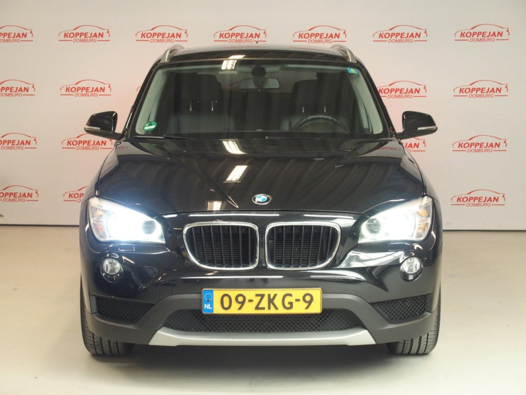 BMW X1 2.0i s drive upgrade edition nl auto, automaat, leder, xenon